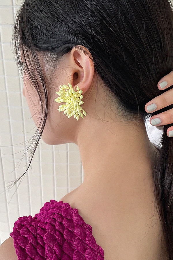full bloom earring - yellow