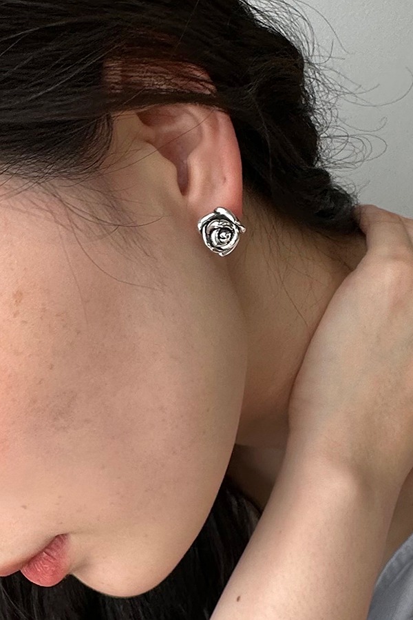 [silver925] black rose earring (S)