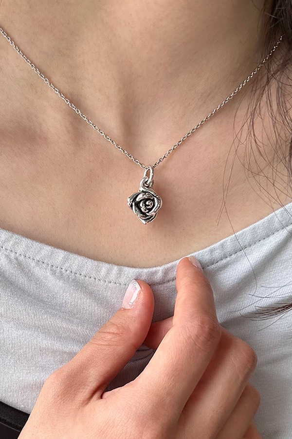 [silver925] black rose necklace